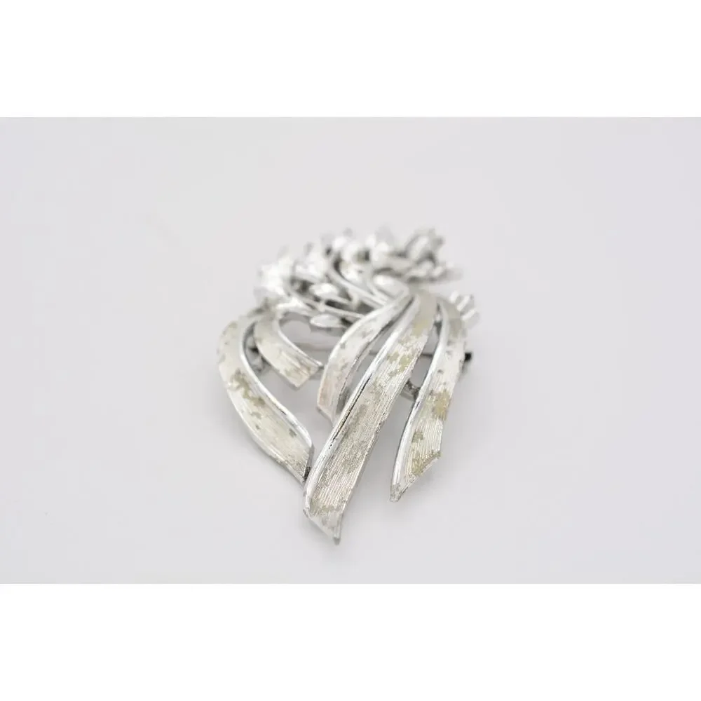 Lisner Vintage Leaf Pin Brooch Floral Textured Silver Shiny Chunky Signed Bin5A